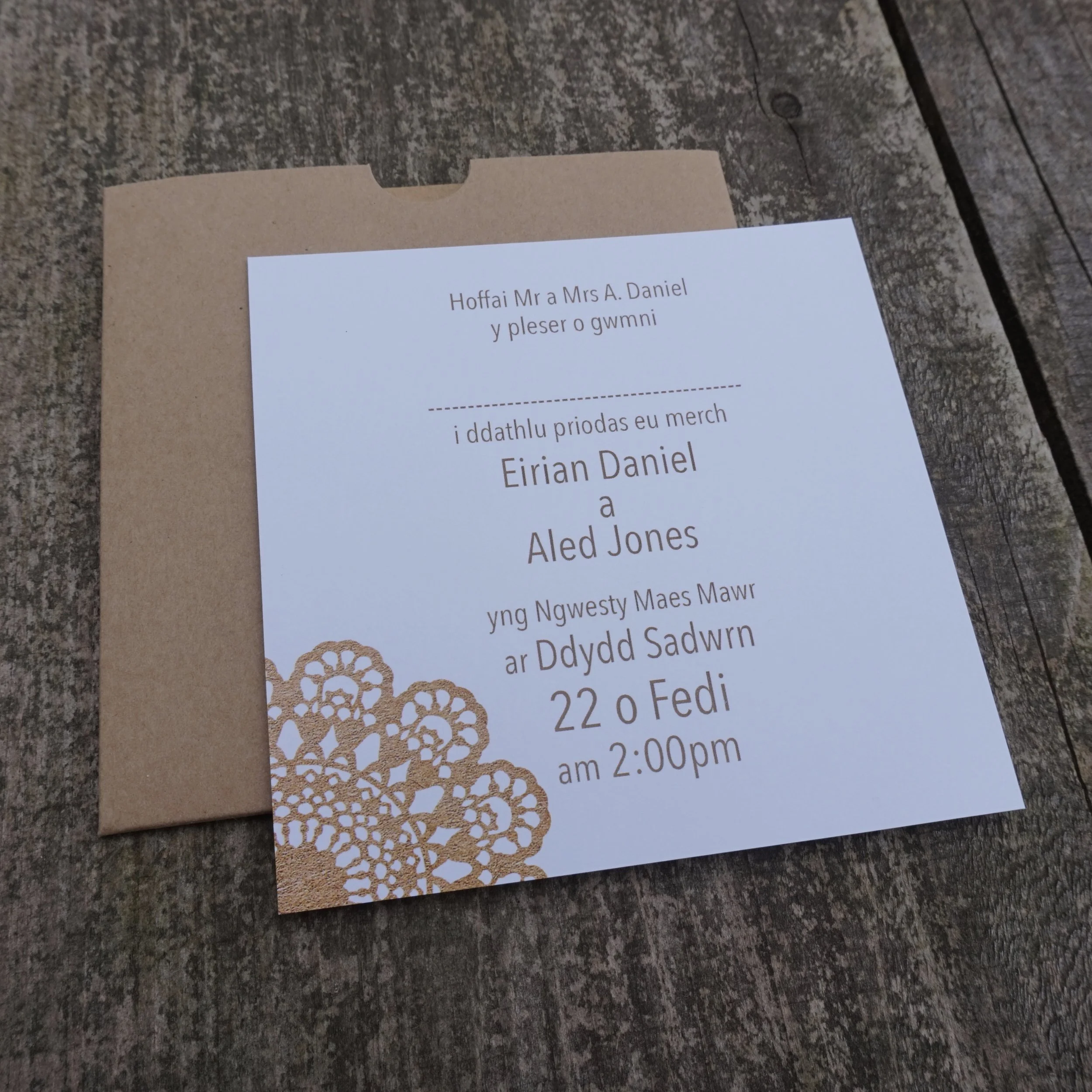 Gwahoddiad Poced Sgwar / Square Pocketfold Invite