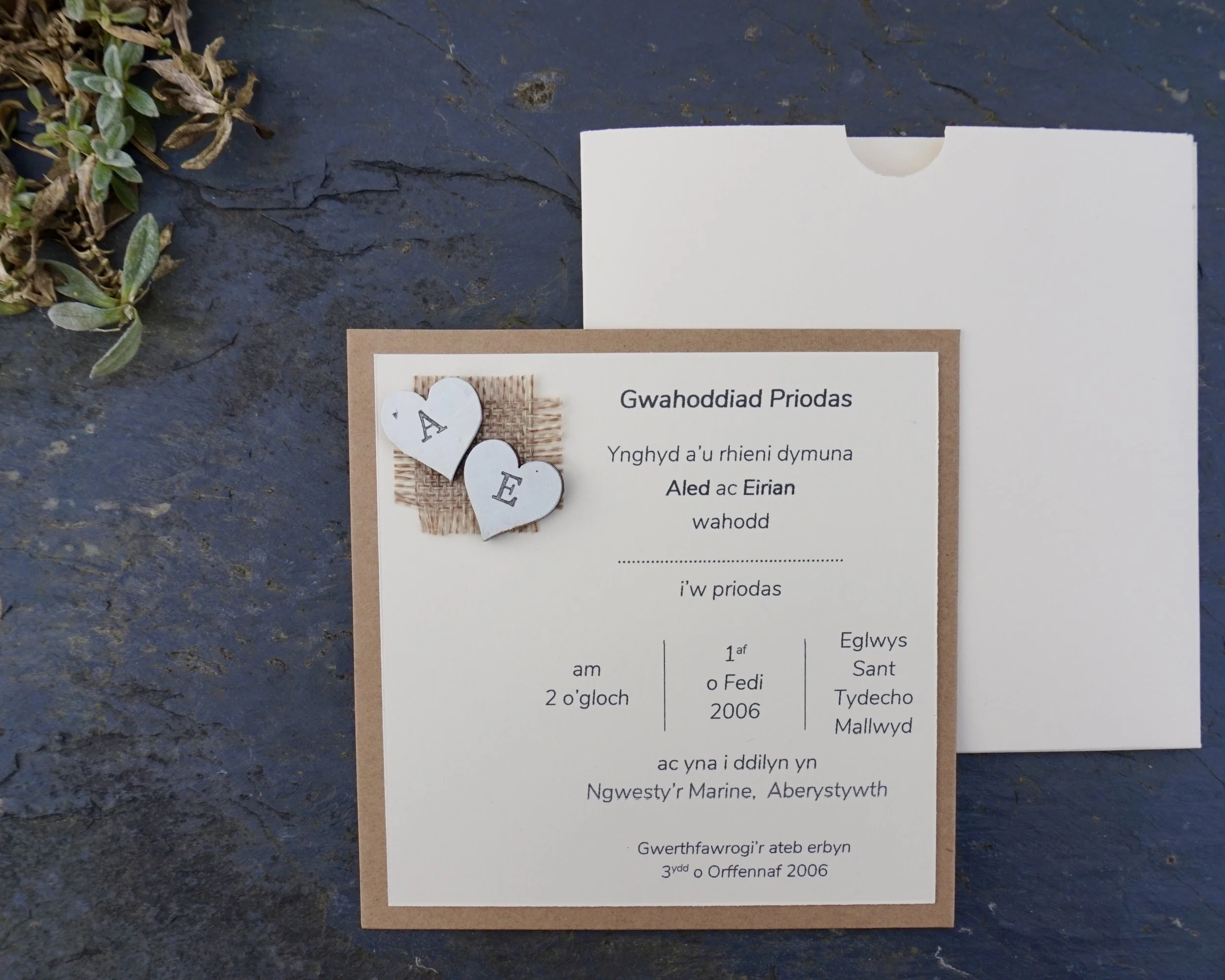 Gwahoddiad Poced Sgwar / Square Pocketfold Invite