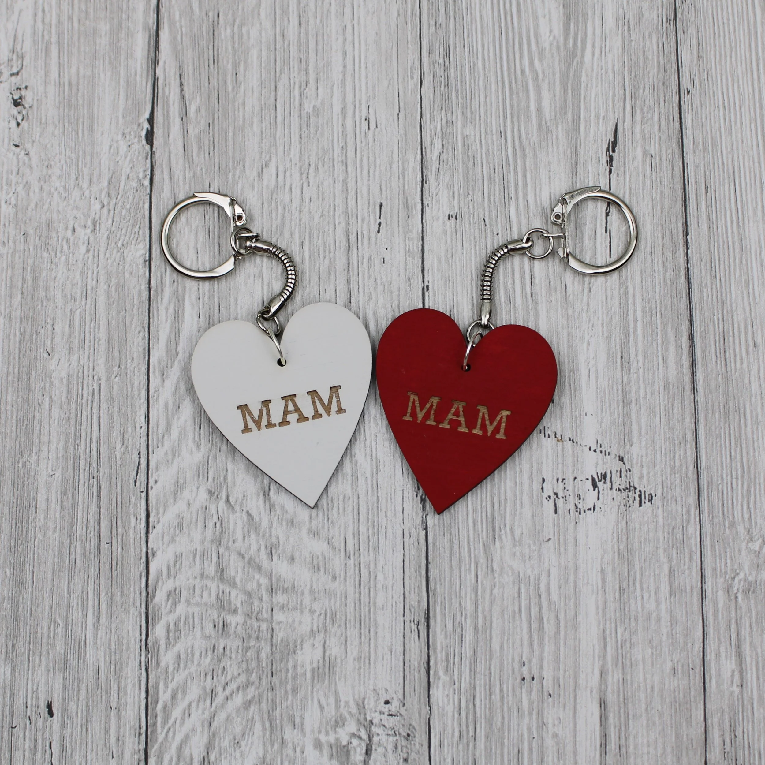Cylch Allwedd Pren Mam (AN133)