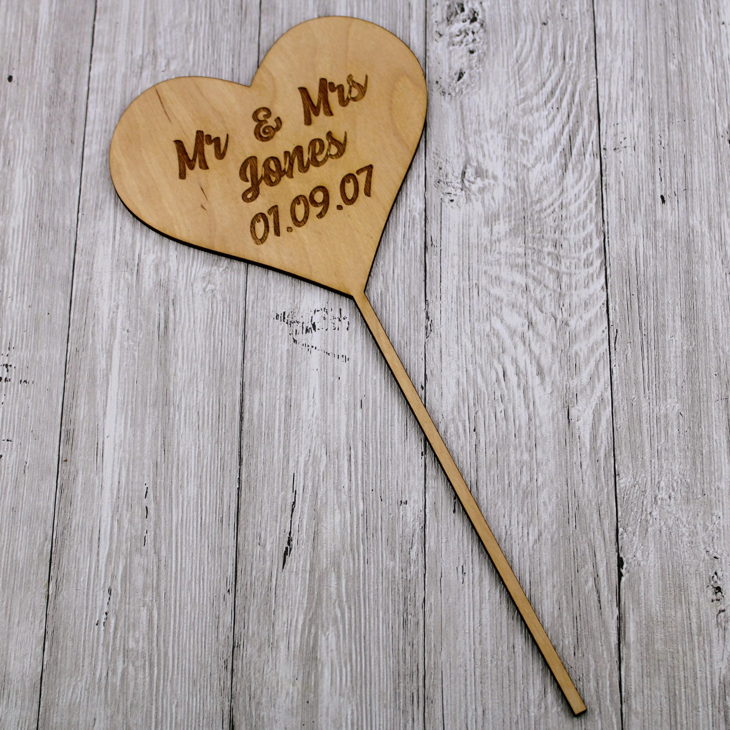 Arwydd Cacen Calon/Heart Cake Topper