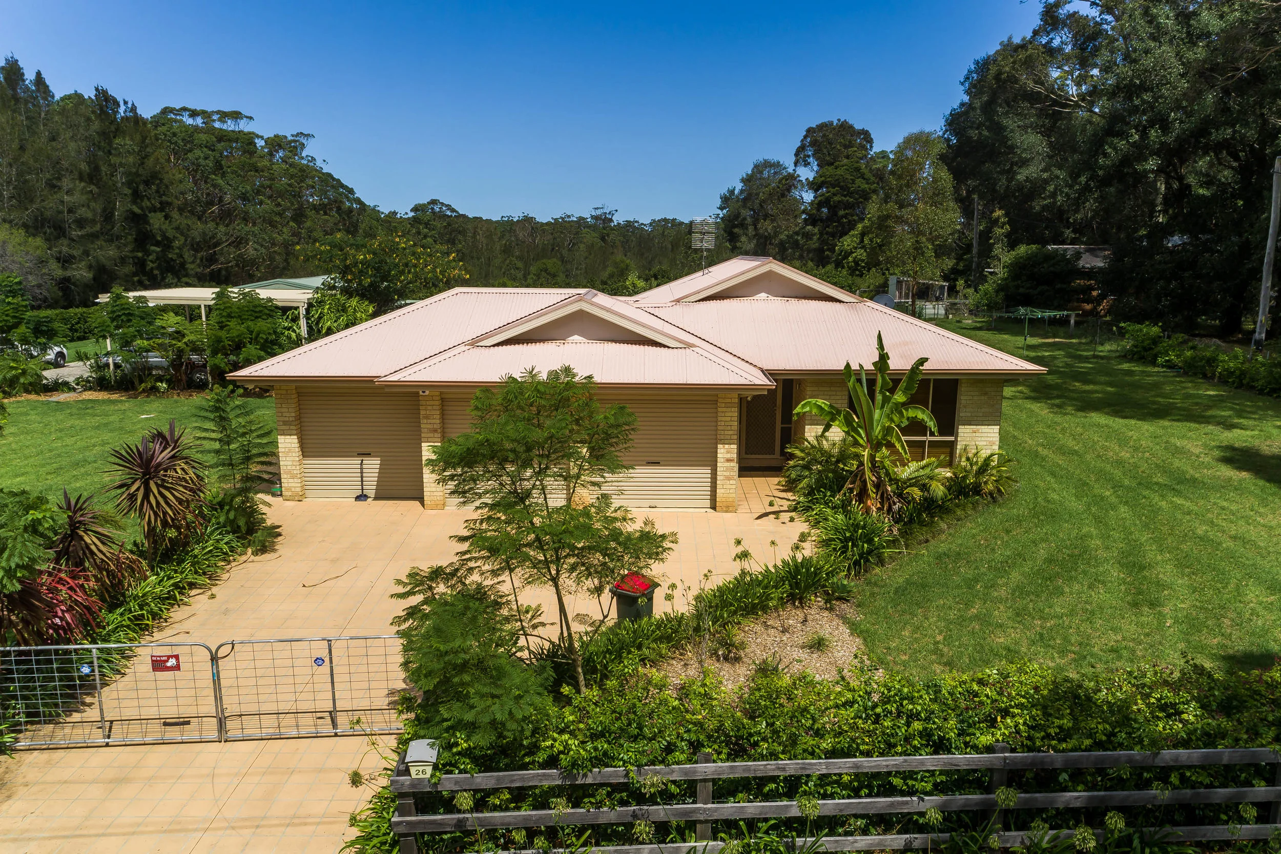 26 Streamside Ave, Woollamia-11.jpg
