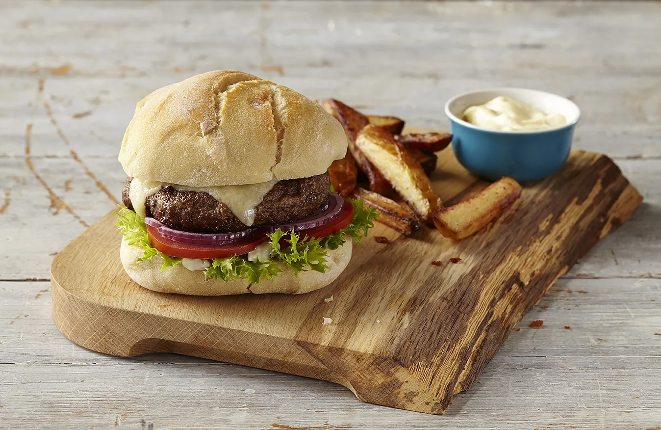 45_Cheeseburger_Hellmann's.jpg