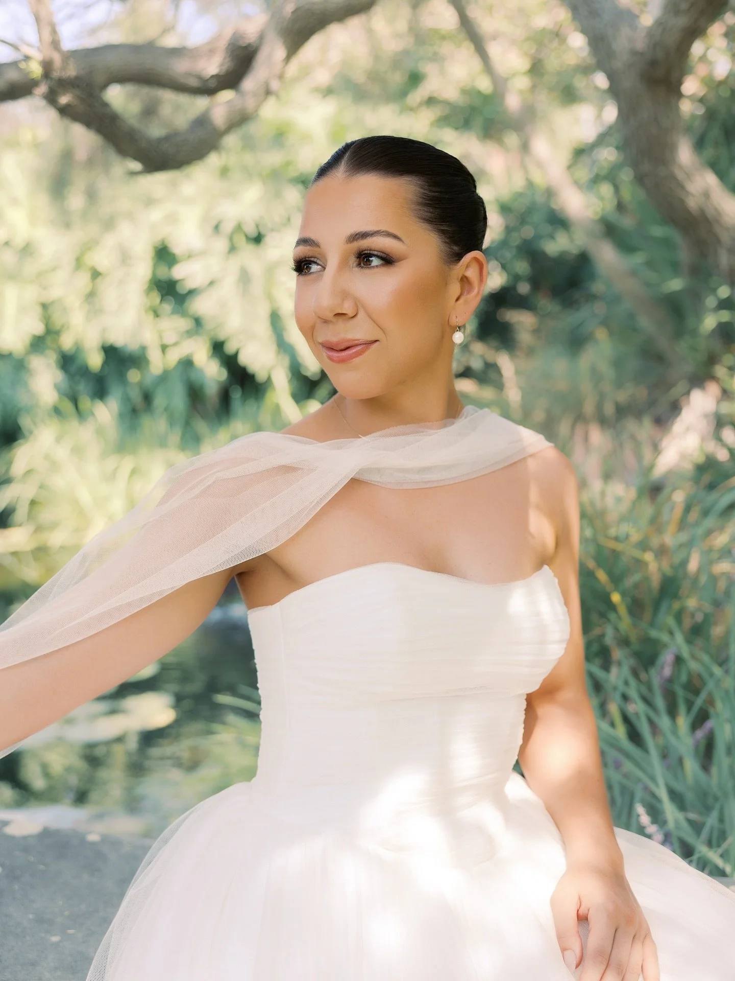 portrait of lauren in the gardens
sydney, australia 
2025