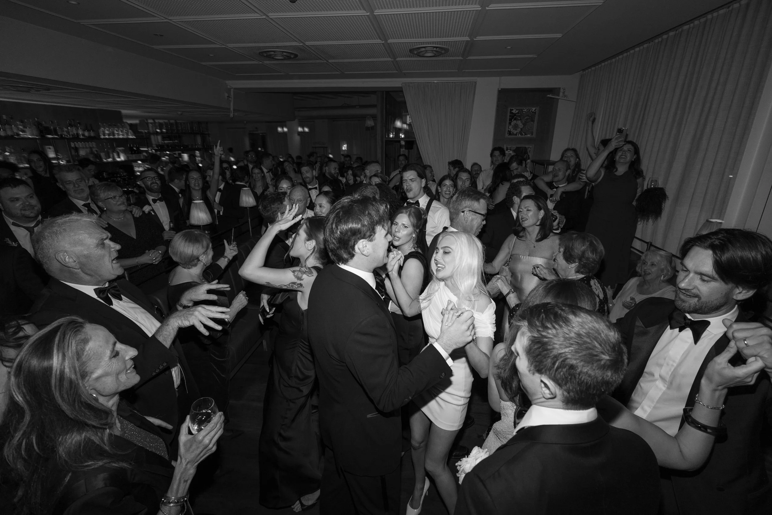 Catherine Nemanic Studio Sydney Burgundy Romantic Wedding00107.jpg