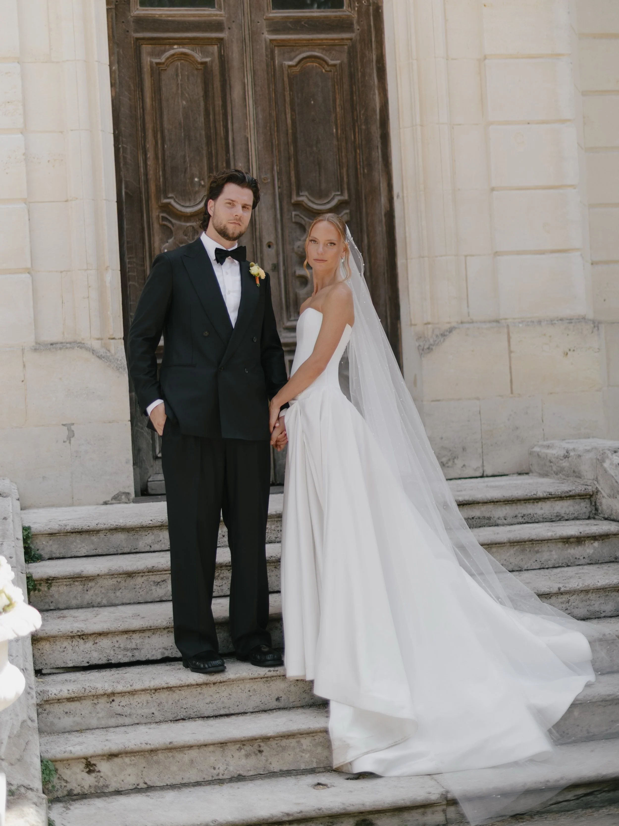 Iris &amp; Robbie

There&rsquo;s a particular kind of magic to a European summer, and Ch&acirc;teau Fengari held all of it. A grand estate of stone and tall shuttered windows, in the rolling hills of Bordeaux&rsquo;s famed wine country, with gardens 