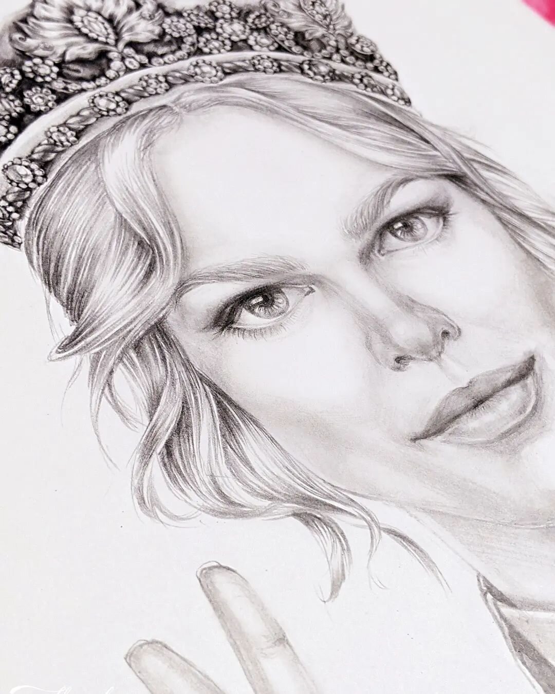 Work in progress - B King 👑 
.
.
.
.
.
.
.

#love #peace #kohinoorart #fashionillustration #beautiful #wip #D&amp;G #art #dolcegabbana #evaherzigova #pencildrawing #style #hair #beauty #amazing #pencil #bestoftheday #kohinoorpencils #blackandwhite #