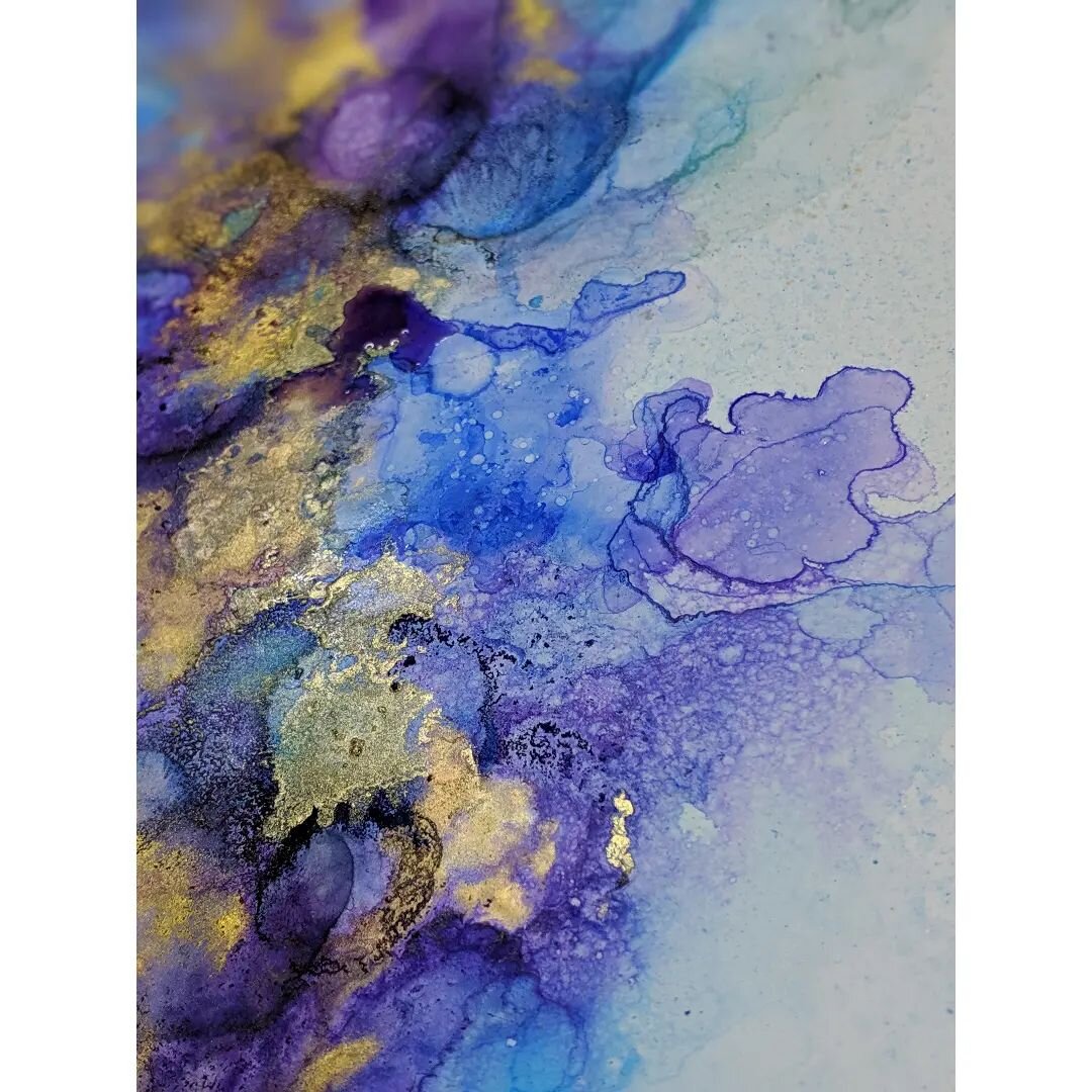 Playing with alcohol ink 💙

.

.

.

.

.

.

.

#alcoholink #fashionillustration #beautiful #abstract  #ocean #art #instaart #instaartist #pinatainks #style #movement #mixedmedia #ink #dream #texture  #pinataalcoholinks #colors #sea #blue #mixedmed