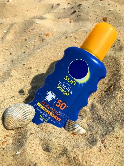 sunscreen-2372366_640.jpg
