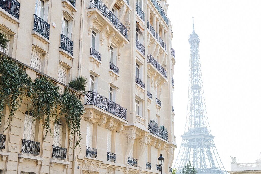 Branding Photoshoot in Paris with Julia Goetz-Hair and Makeup artist_Tanja Kibogo Photography (29).JPG