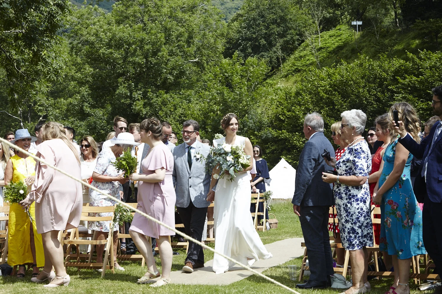 Llyn_Gwynant_Barns_Wedding_057.jpg