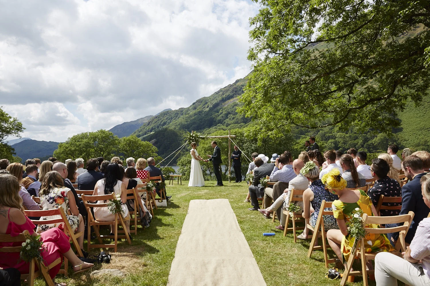 Llyn_Gwynant_Barns_Wedding_067.jpg