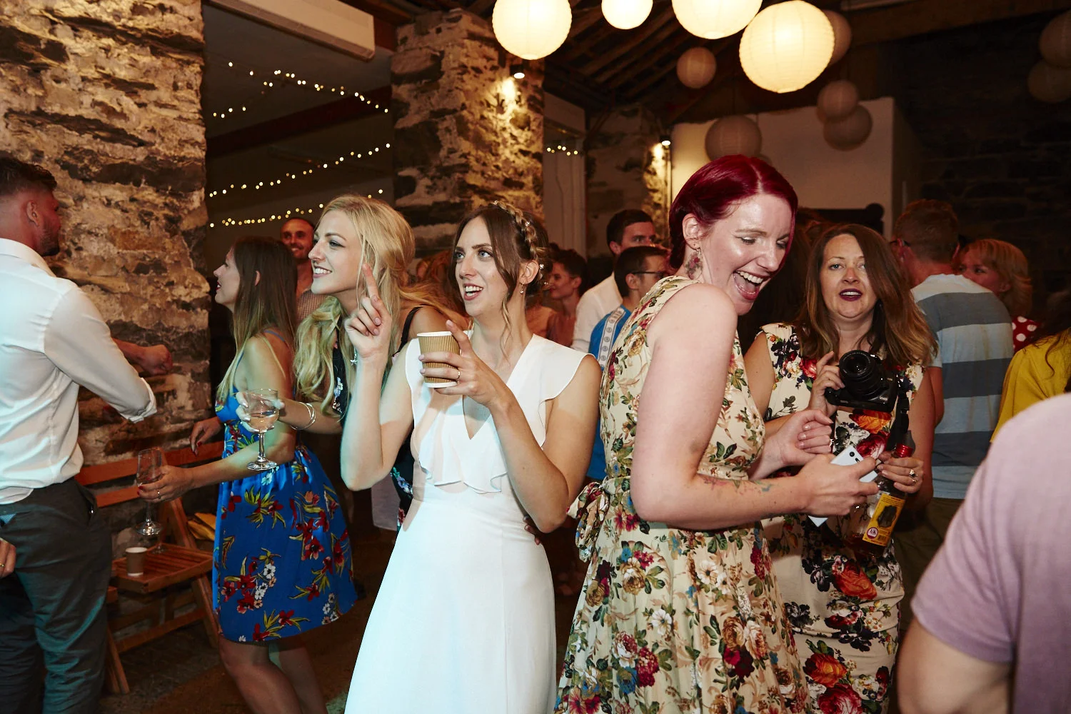 Llyn_Gwynant_Barns_Wedding_party_150.jpg