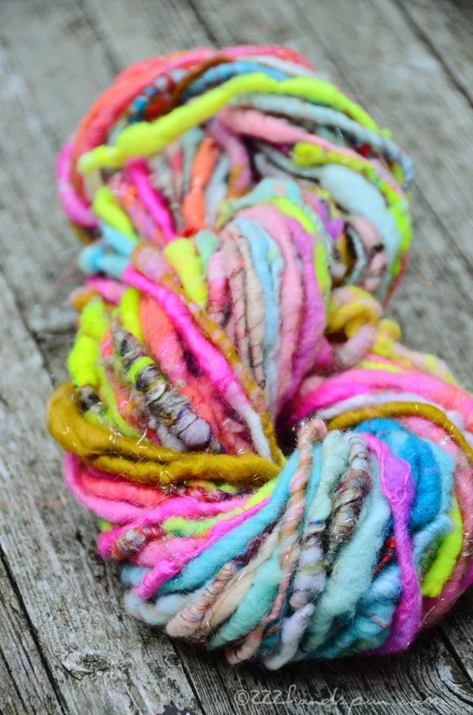 Handspun art yarn Corespun Super Bulky - 222 Handspun