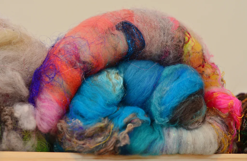 Art Batt Spinning Fiber, Twist Exhibition - 222 Handspun