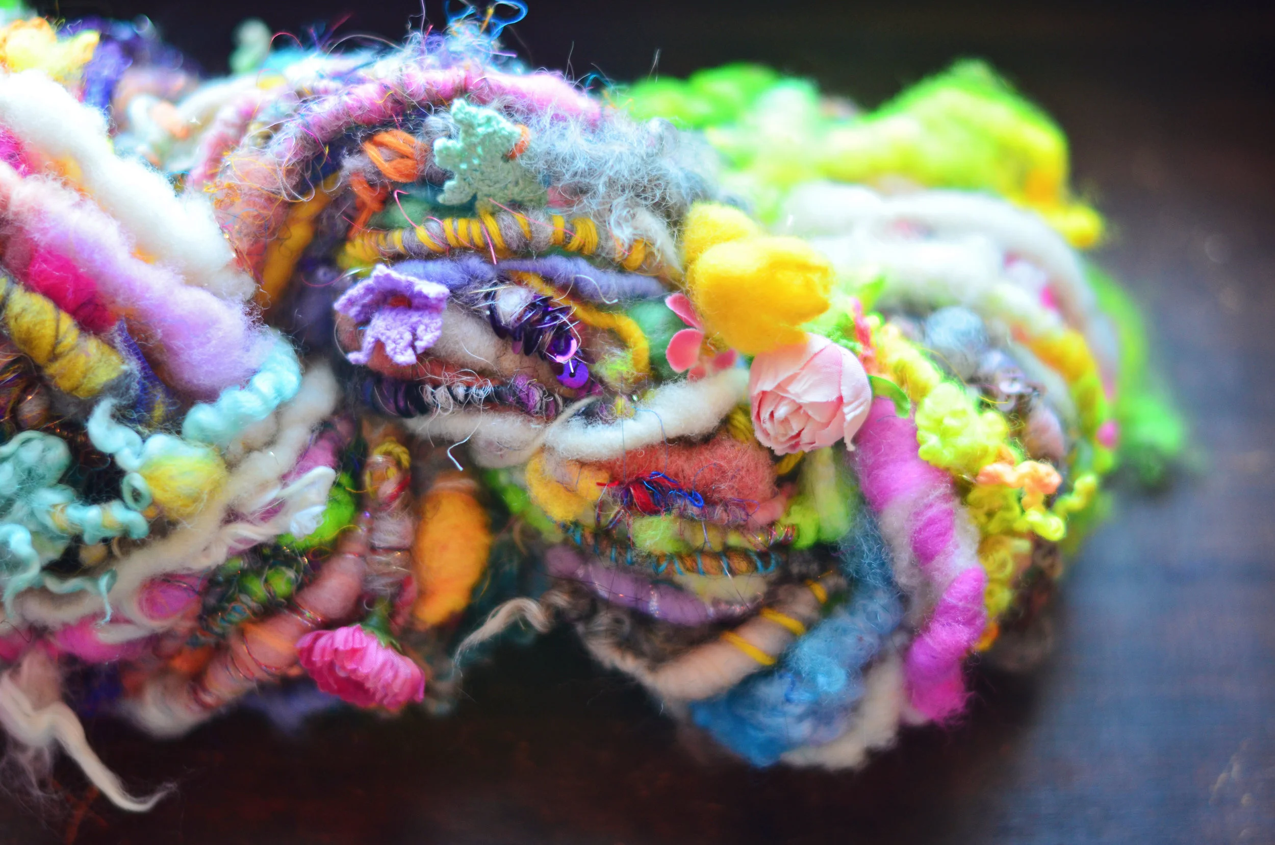 Handspun art yarn - 222 Handspun