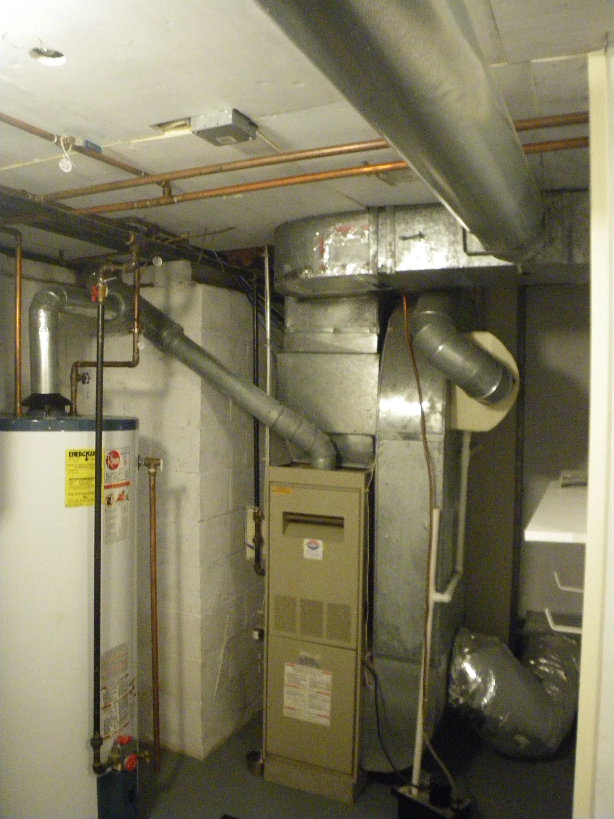Basement 16.JPG