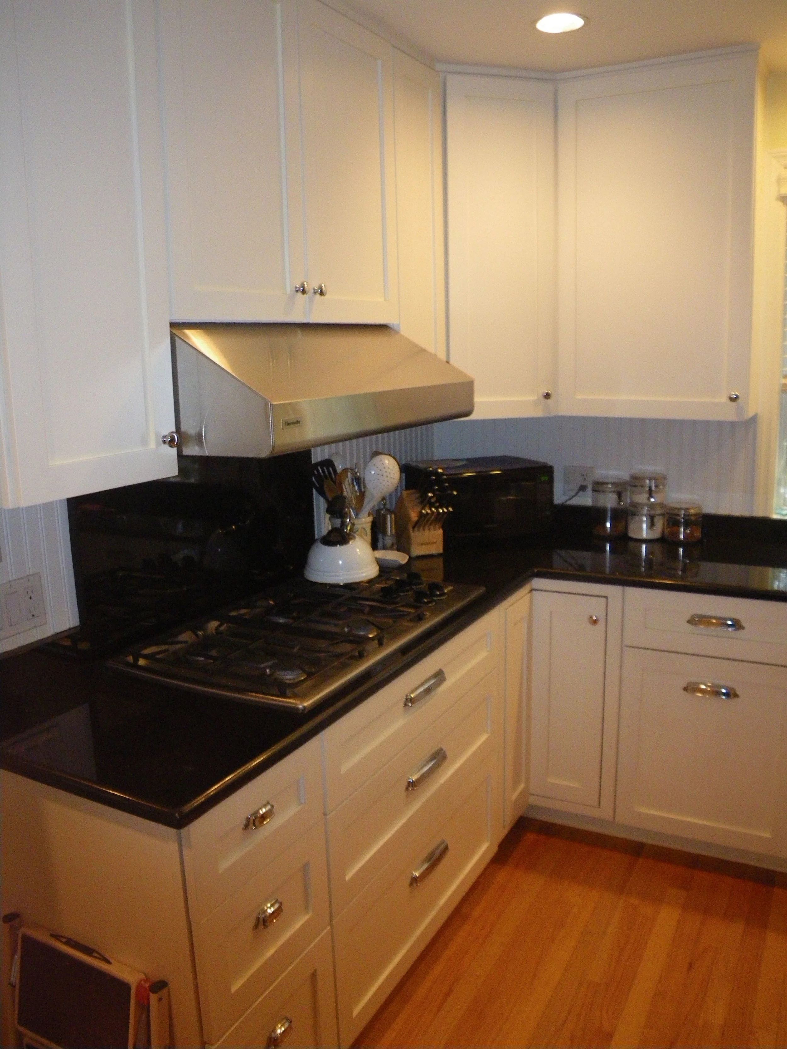 Kitchen 1.JPG