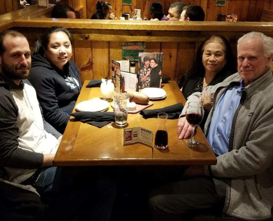 Rest Mom's BD Dinner at Outback (w K&B's Picture).jpeg