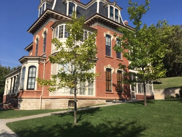 9-17 Genl Dodge  Home 2 NE.JPG