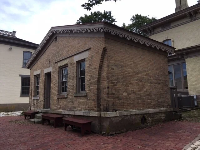 9-25 11 Villa Louis.JPG