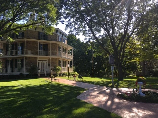 9-26 3 Octagon House.JPG