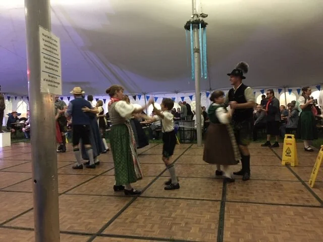 9-27 5 Oktoberfest.JPG