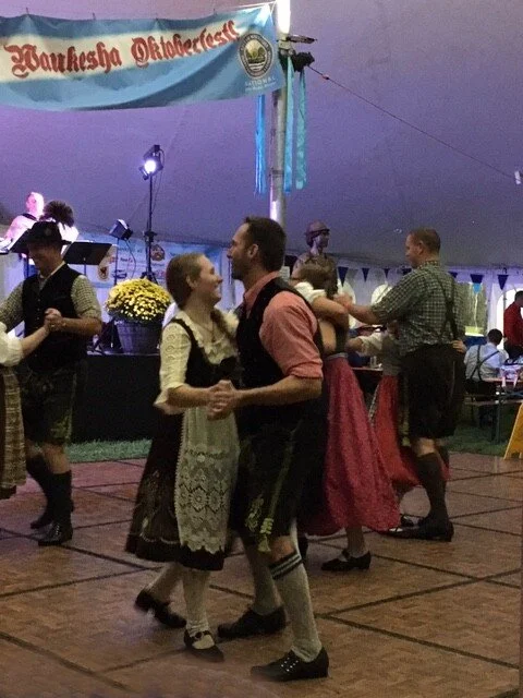 9-27 6 Oktoberfest.JPG