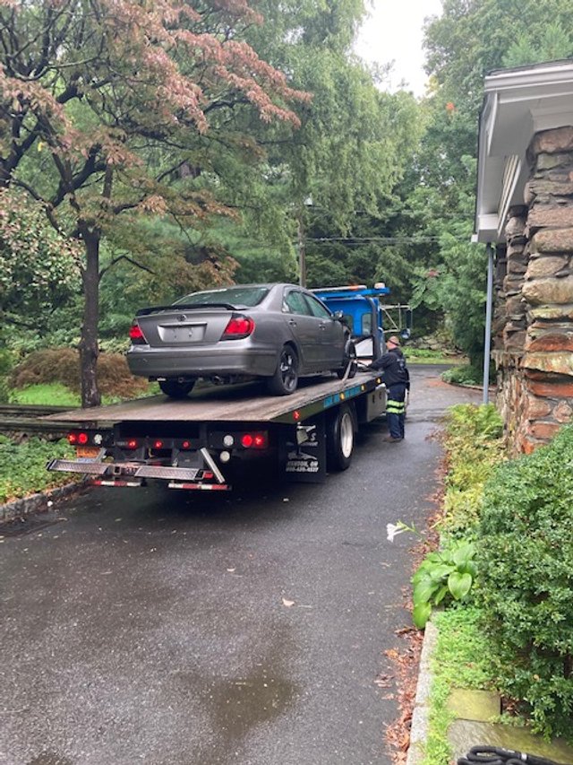 Kerry's 06 Camry 2.jpg