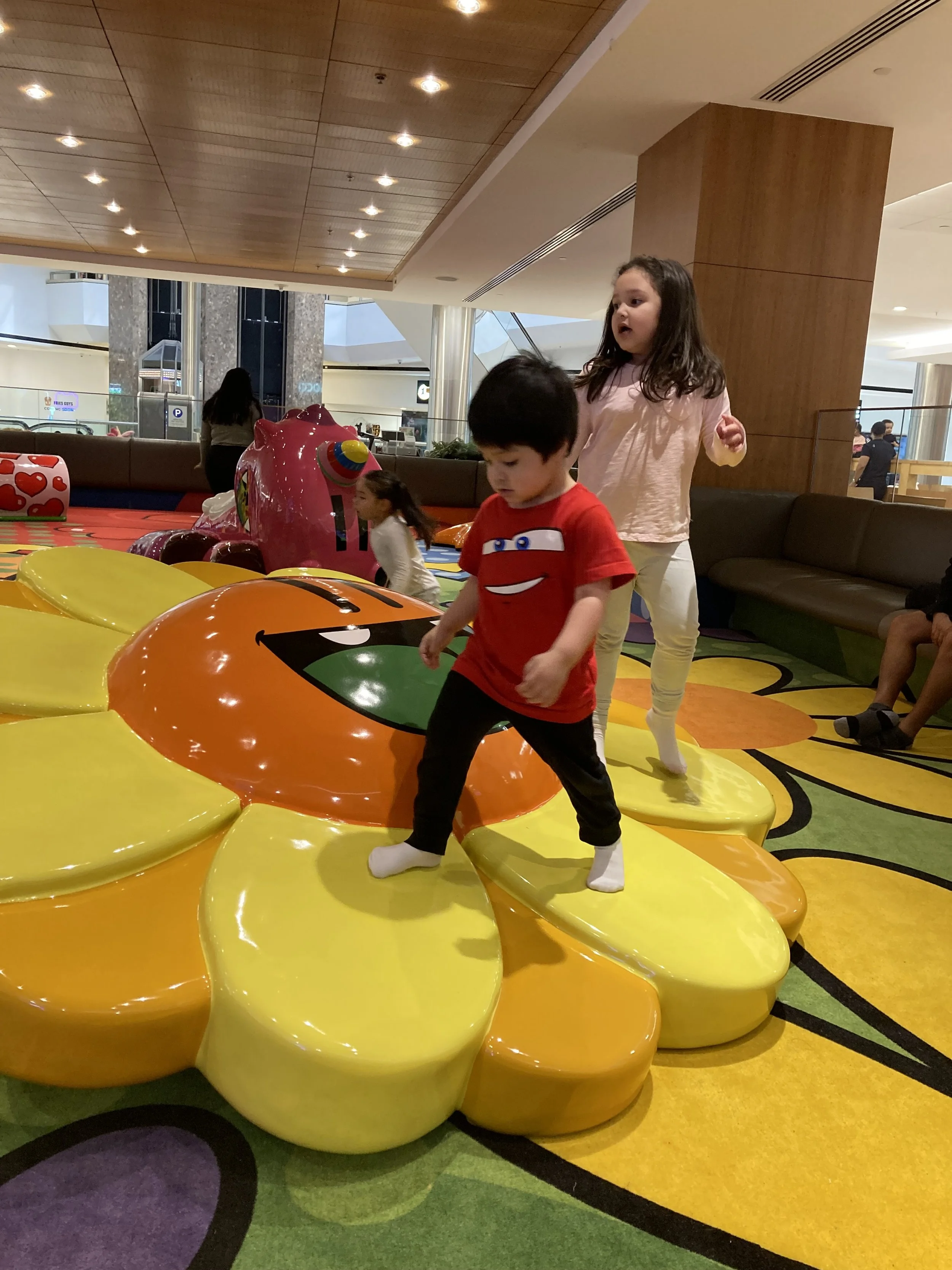 Stamford Mall 1.jpg