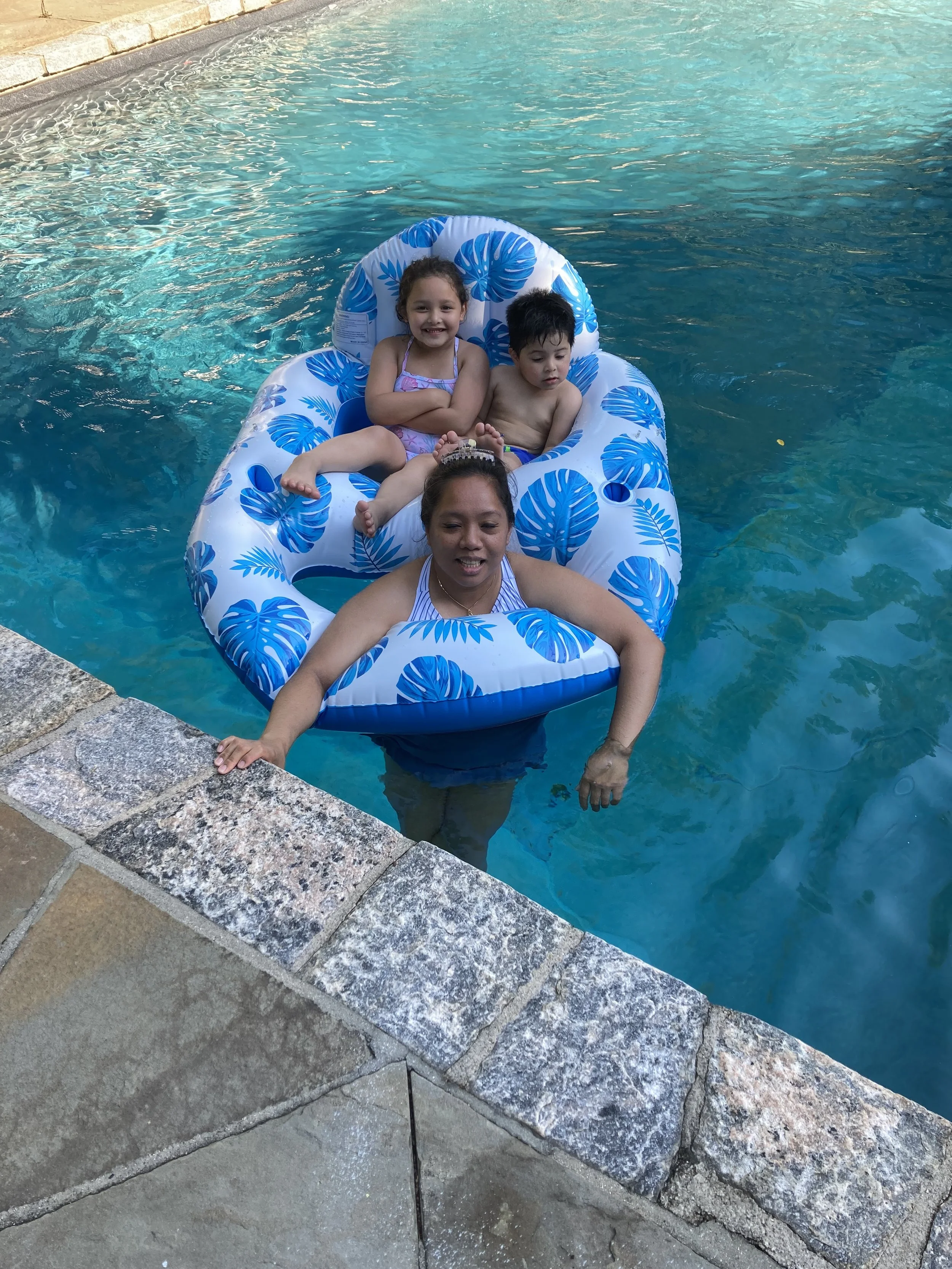 Neighbor Jenny's Pool 7.jpg