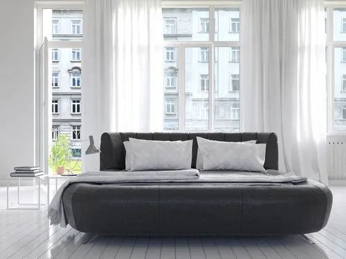 OWN shutterstock Buyers agent MD Floor to ceiling curtains _167353967.jpg
