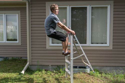 OWN shutterstock_685335196 Falling Off Ladder Buyer's Edge Best Contractors List.jpg
