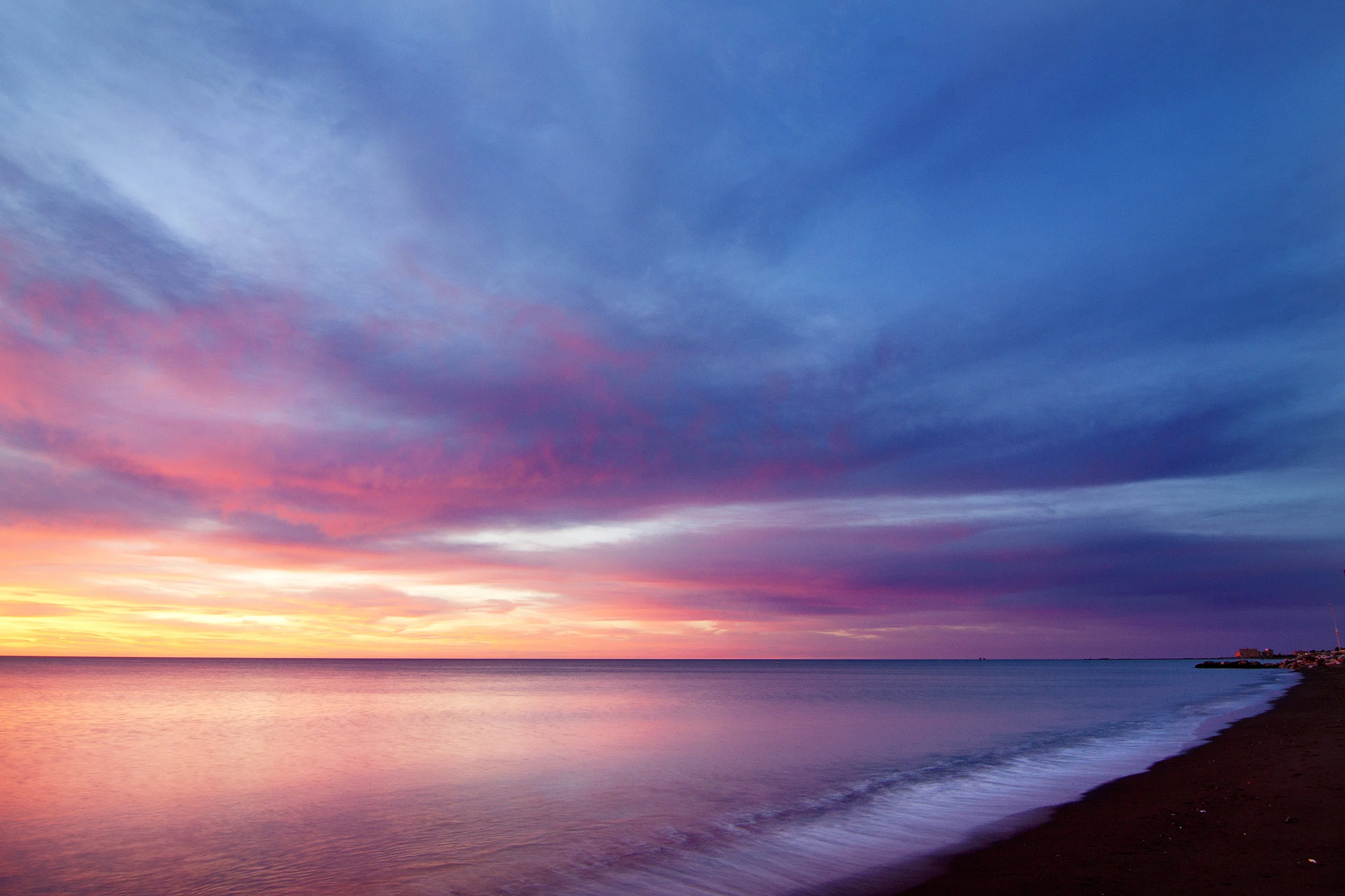Happy Earth Day! - 23 Incredible Sunrise|Sunset Photos to Remind You Just How Lucky We Are to Live On This Planet
