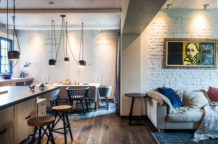 Top Ten Favorite Tips for Decorating Small Spaces