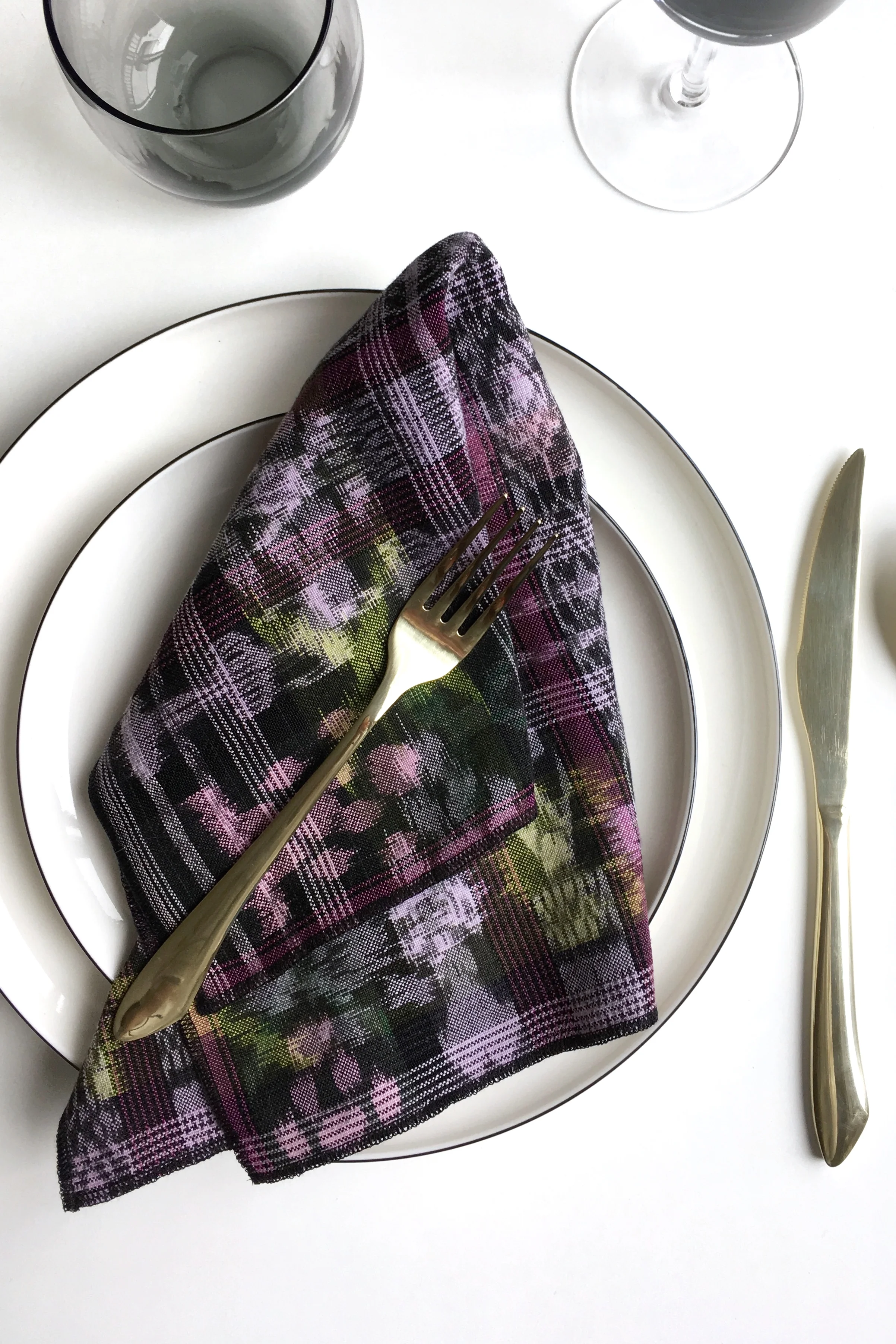 Catarina Cotton Napkin - Blackberry
