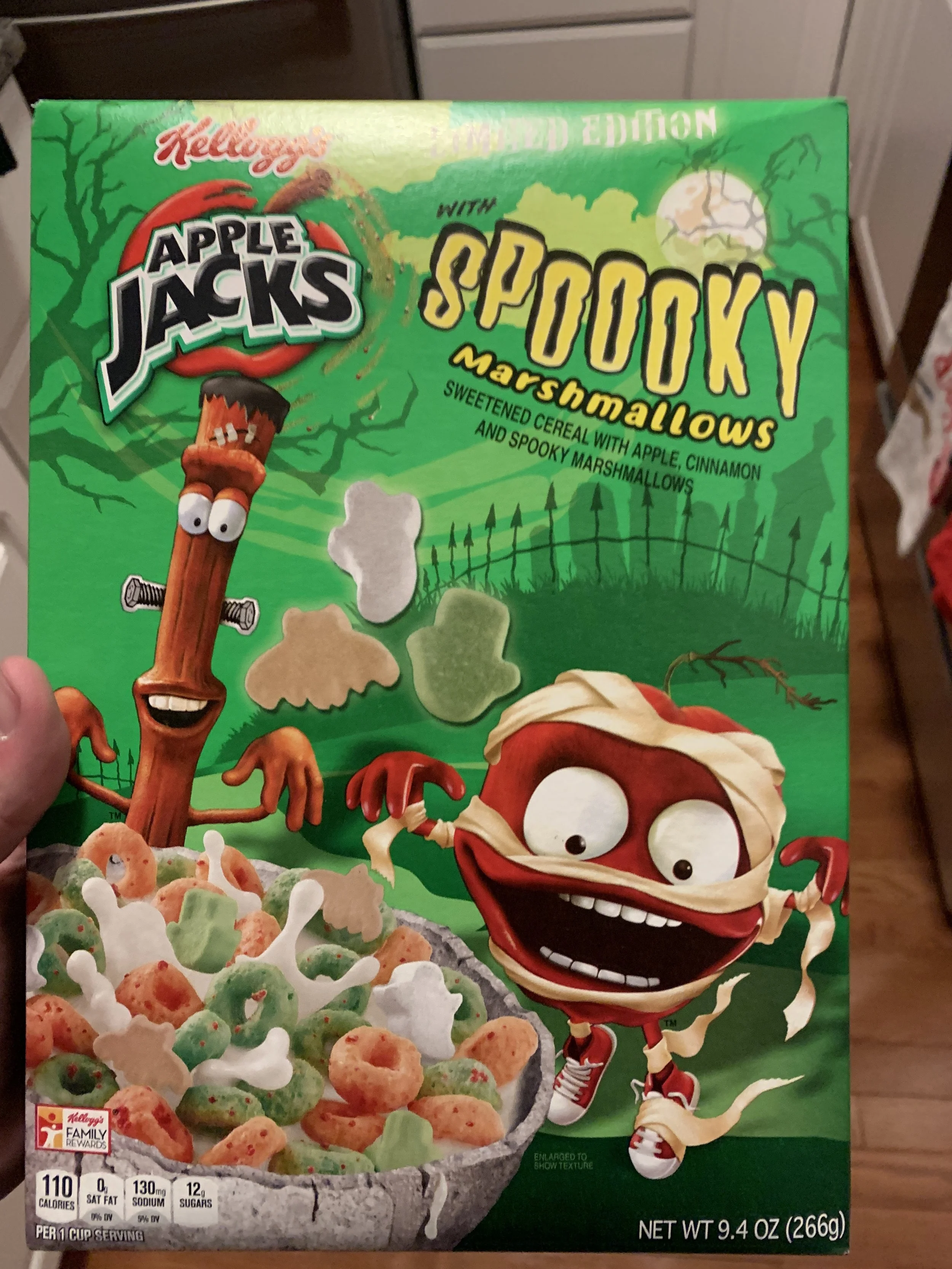 25 Days of Cereal Day 22: 2018 Apple Jacks with Spooky Marshmallows