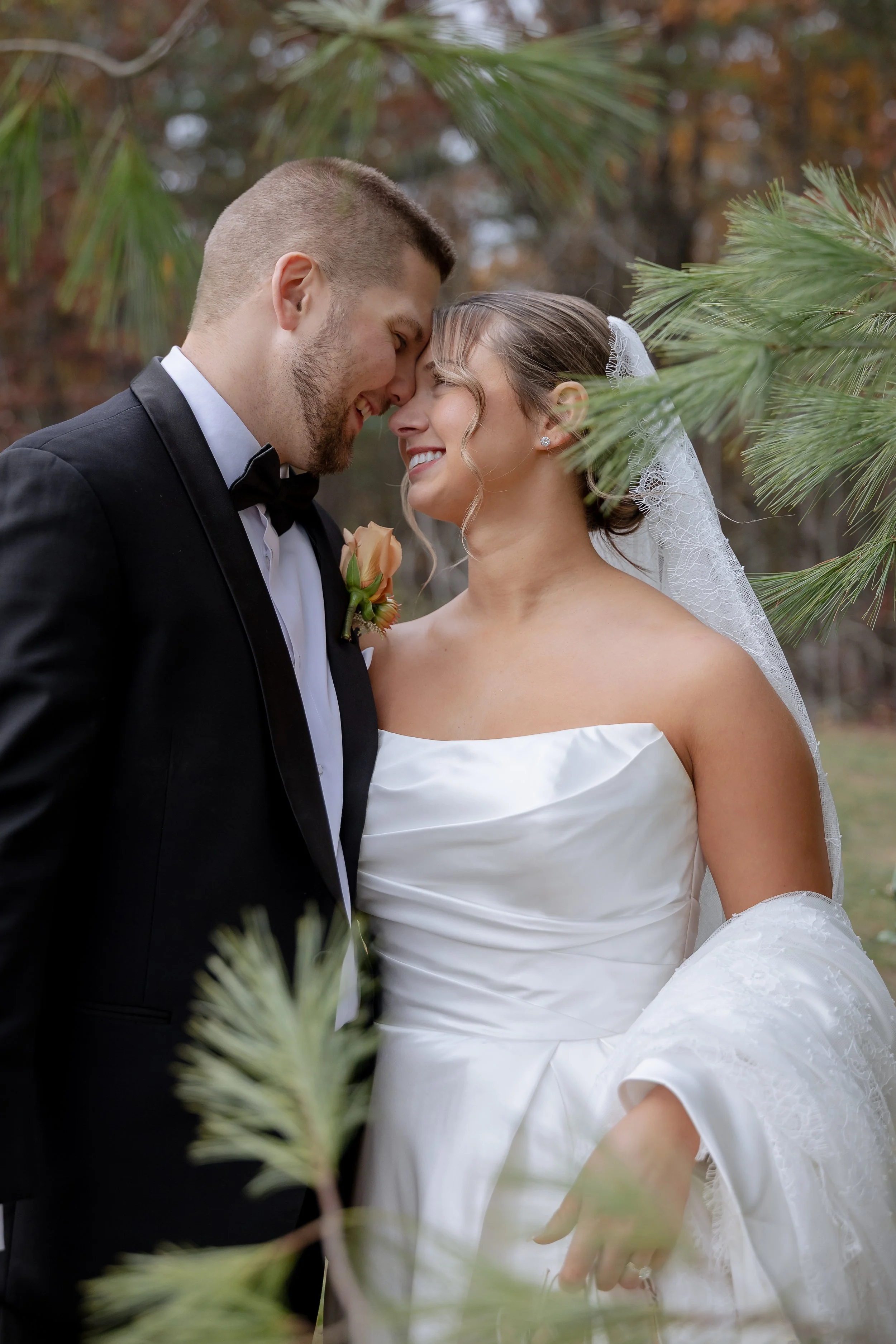 natural bride and groom portrait jackandjunephotography.com jack and june photo. classic timeless couple in true color.