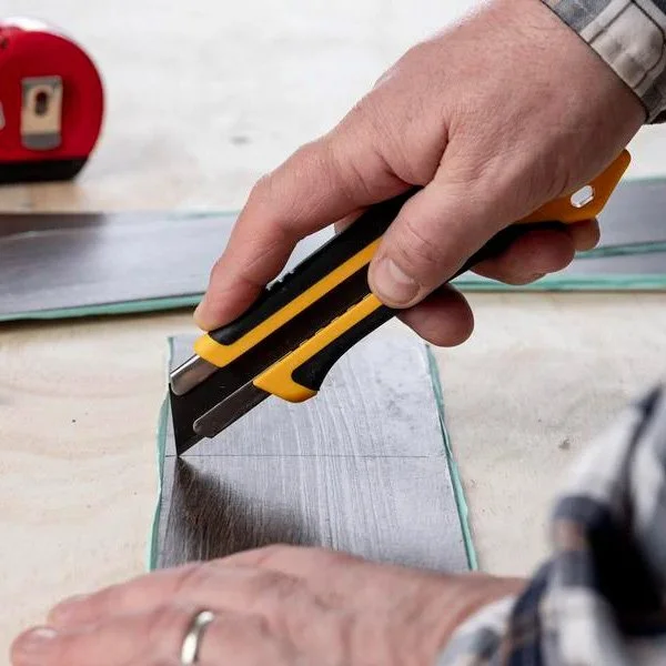 OLFA XH1 25 mm use.jpg