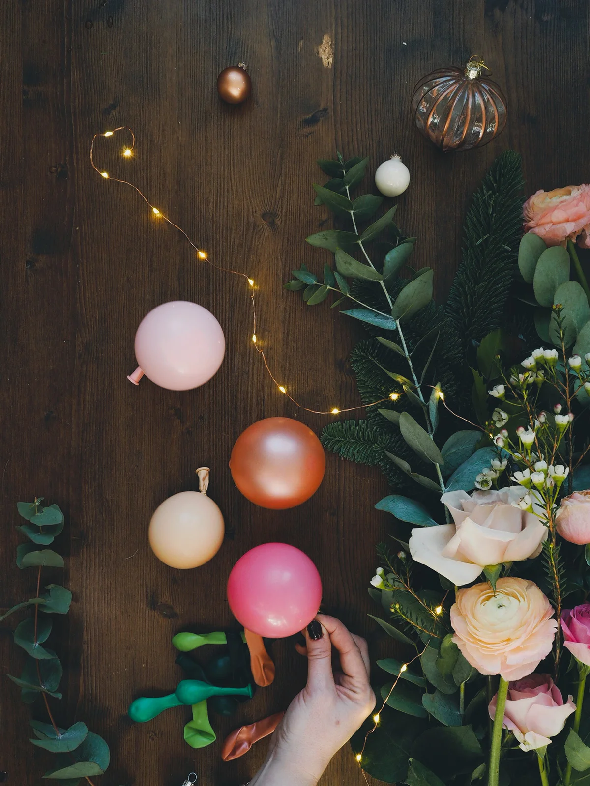 blog-balloon-wreath-3.jpg