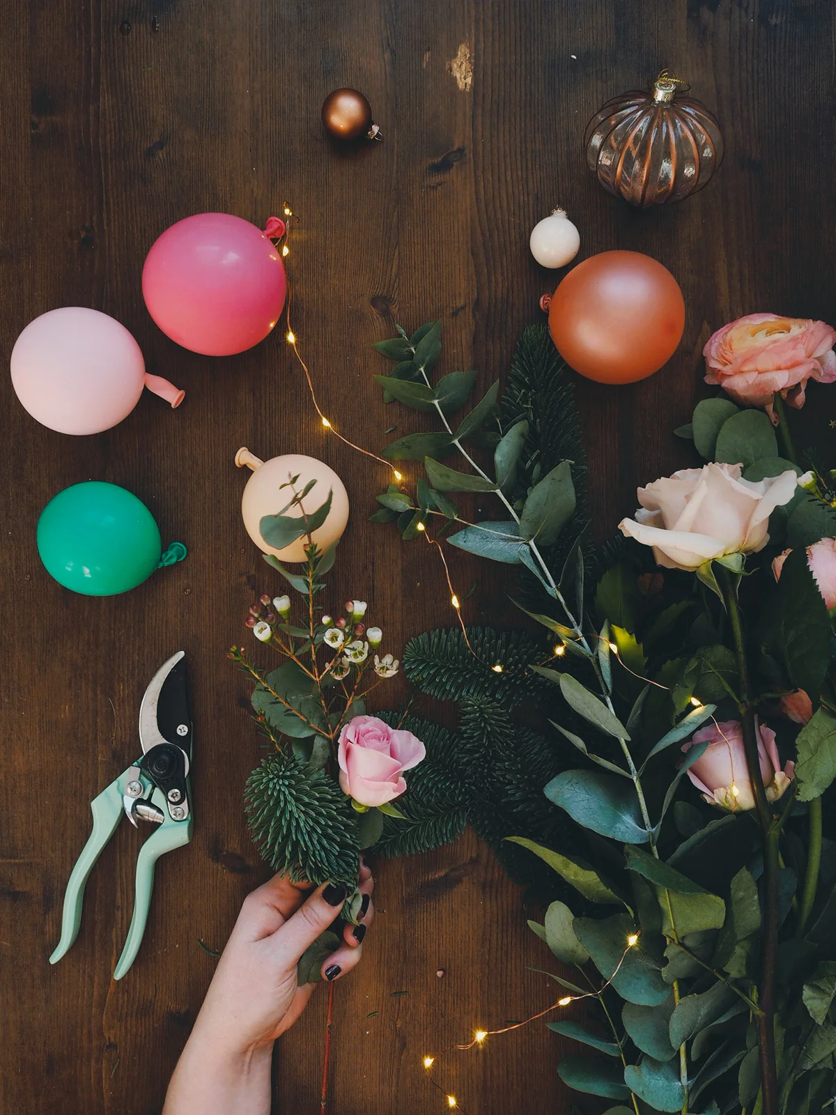 blog-balloon-wreath-6.jpg