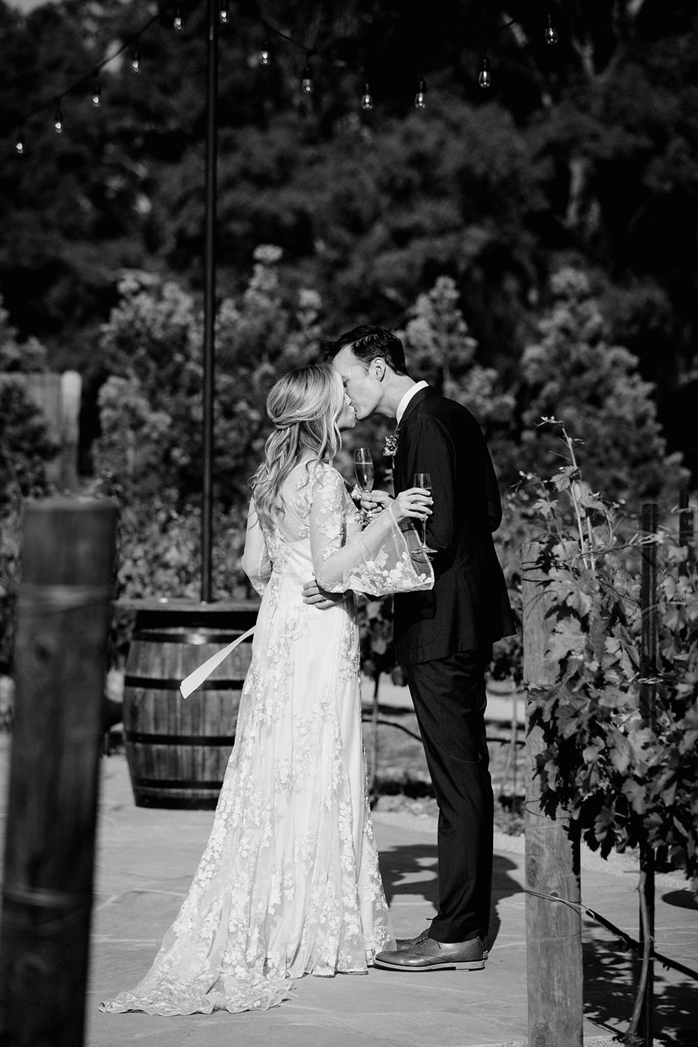 topa-mountain-winery-wedding-ojai-documentary-wedding-photographer-melissa-habegger-052.jpg