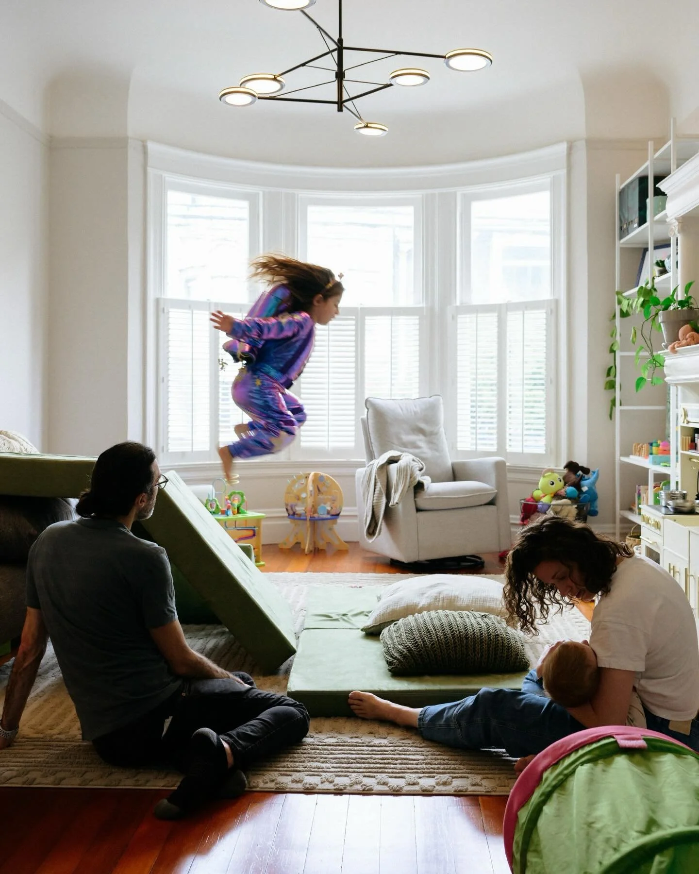 Last @laurelhillsf gratitude post and it&rsquo;s a call to action for my family clients - why pay me for your 2026 session when you can donate to Remy&rsquo;s preschool&rsquo;s scholarship fund instead?!Currently available via our online auction, lin