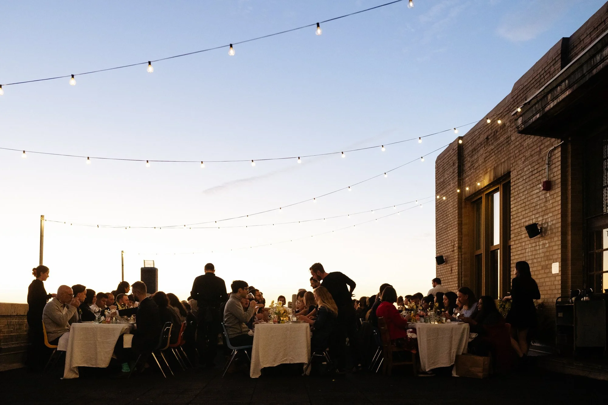 Irwin’s Restaurant Wedding in Philadelphia | A Rooftop Dinner Party