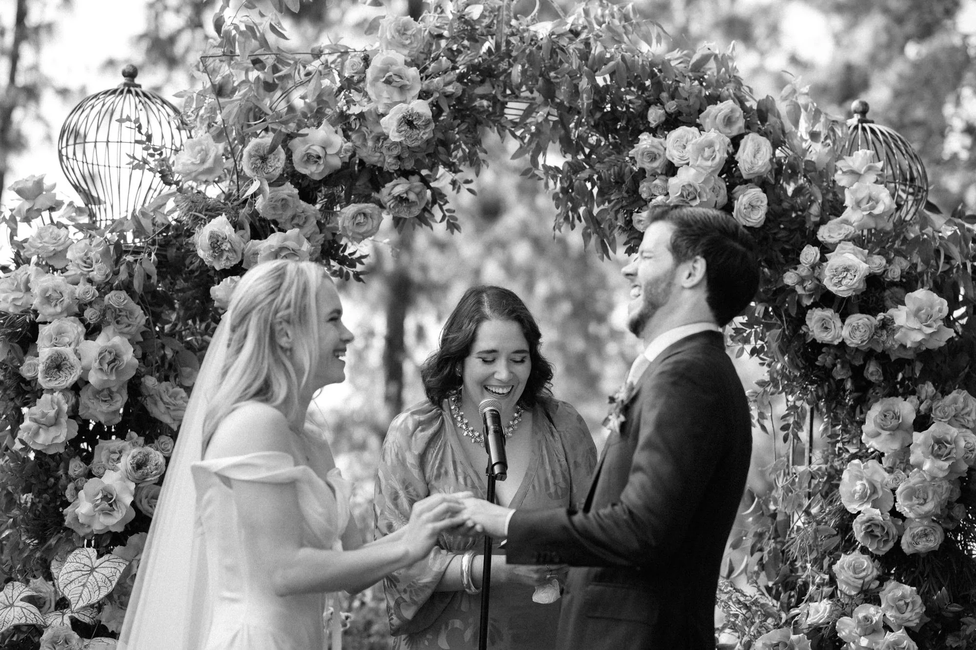 paramour-estate-los-angeles-garden-ceremony-018.jpg