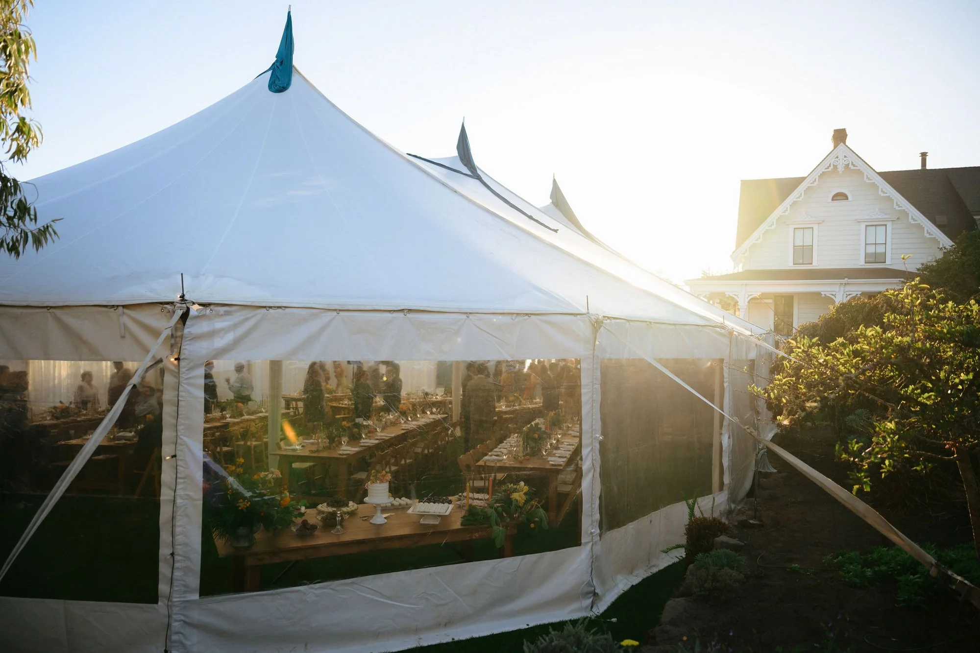 maccallum-house-wedding-mendocino-cocktails-026.jpg