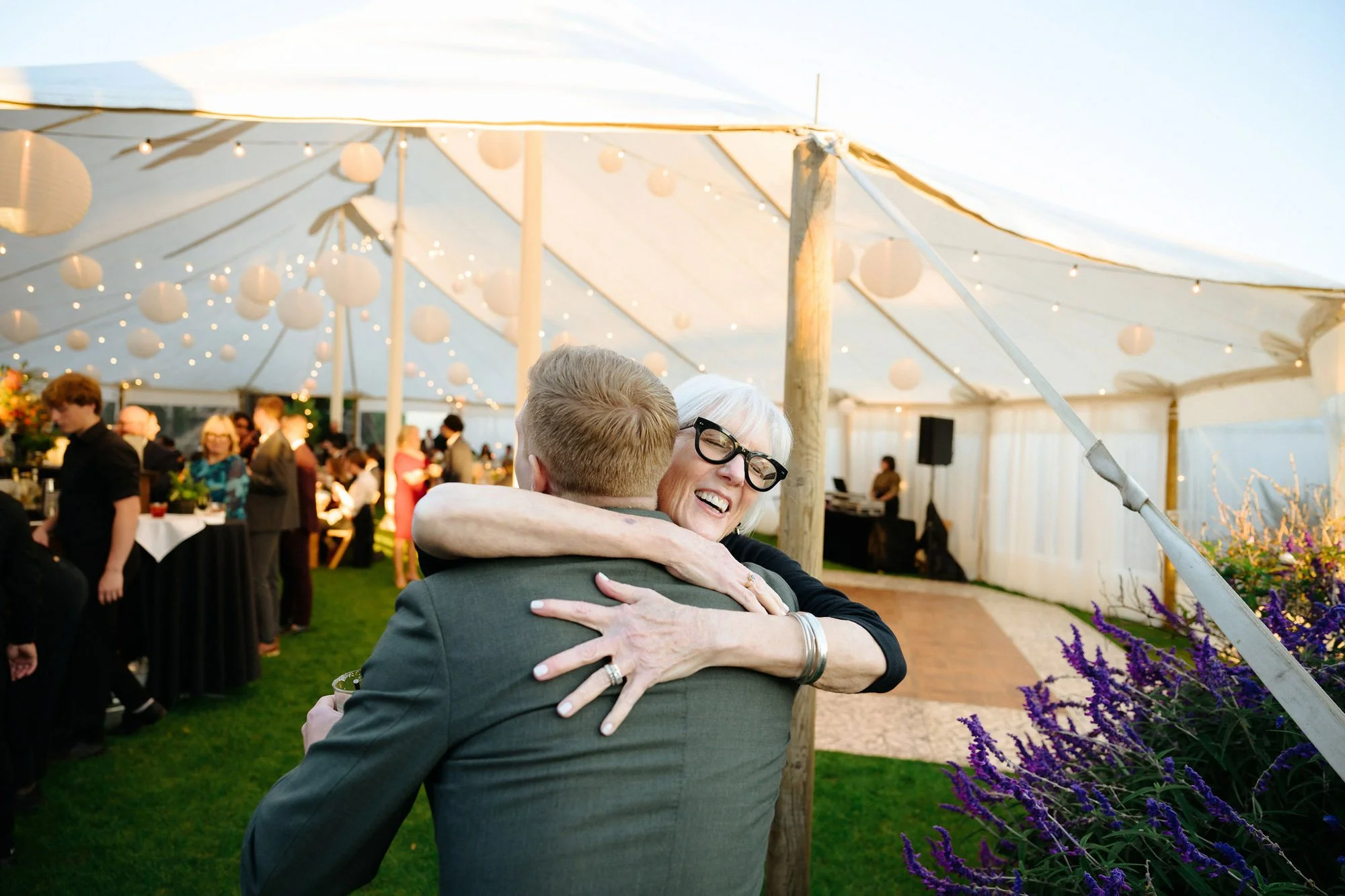 maccallum-house-wedding-mendocino-cocktails-032.jpg
