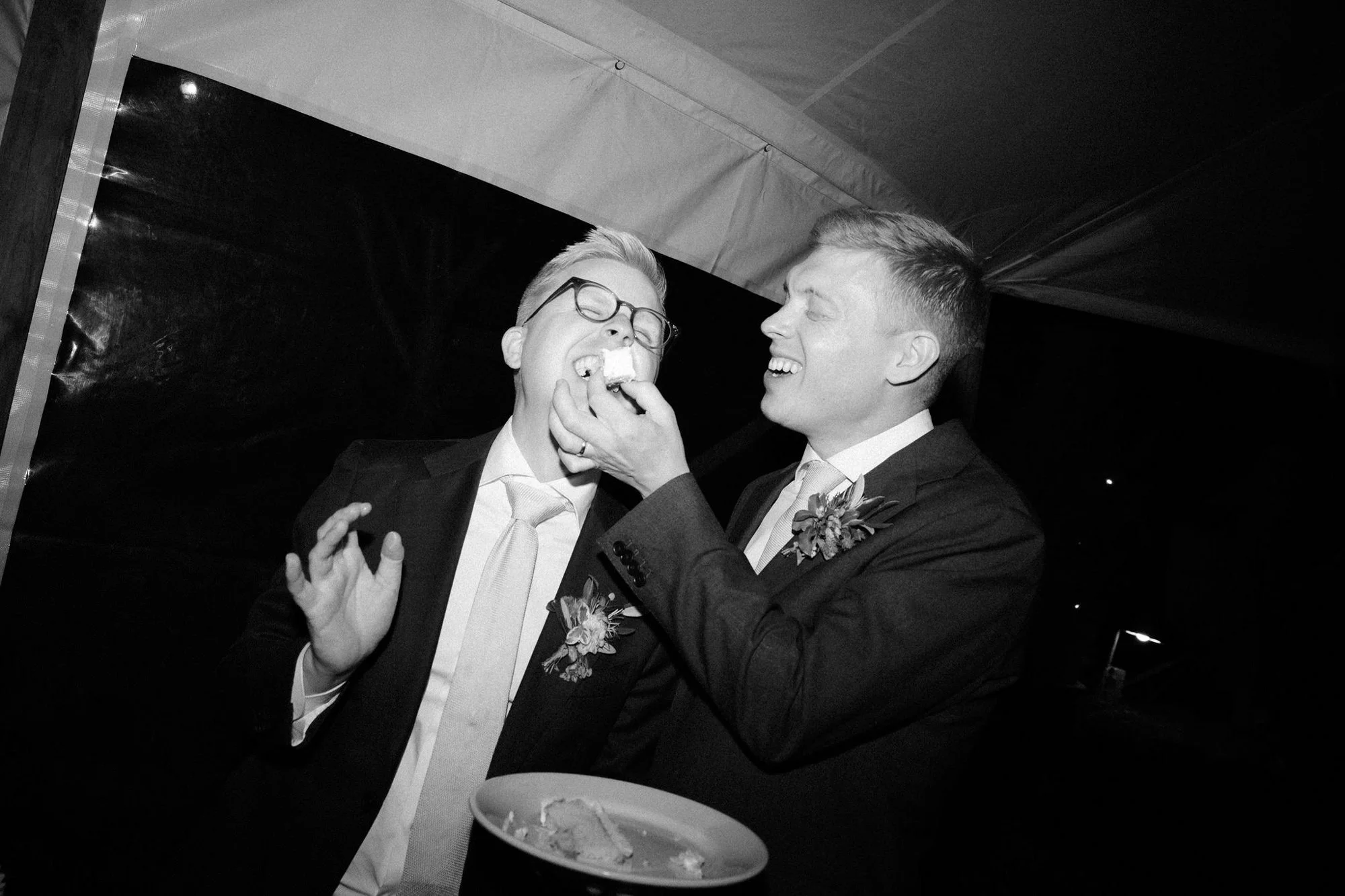 maccallum-house-wedding-mendocino-dancing-049.jpg
