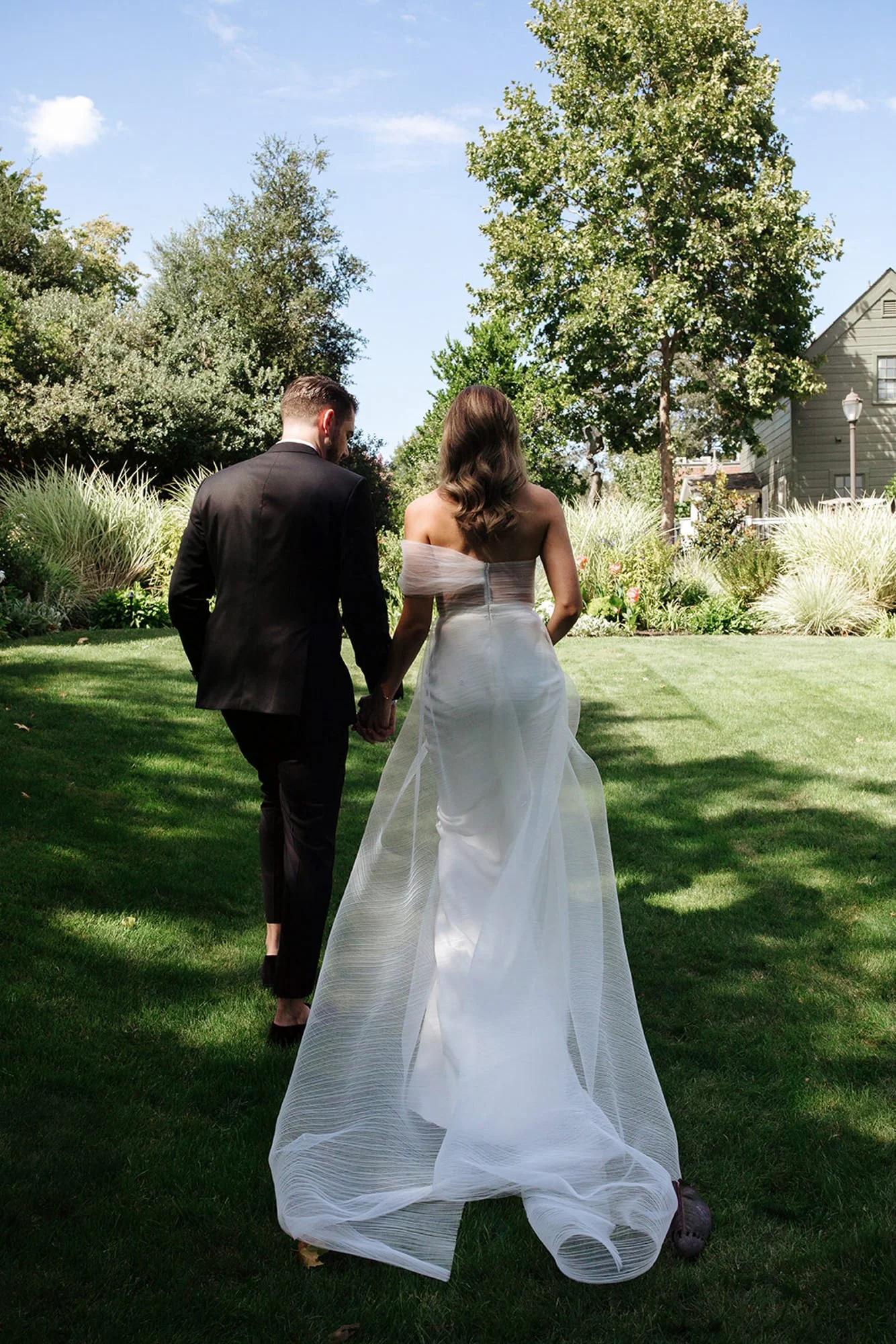 the-madrona-healdsburg-wedding-first-look-007.jpg