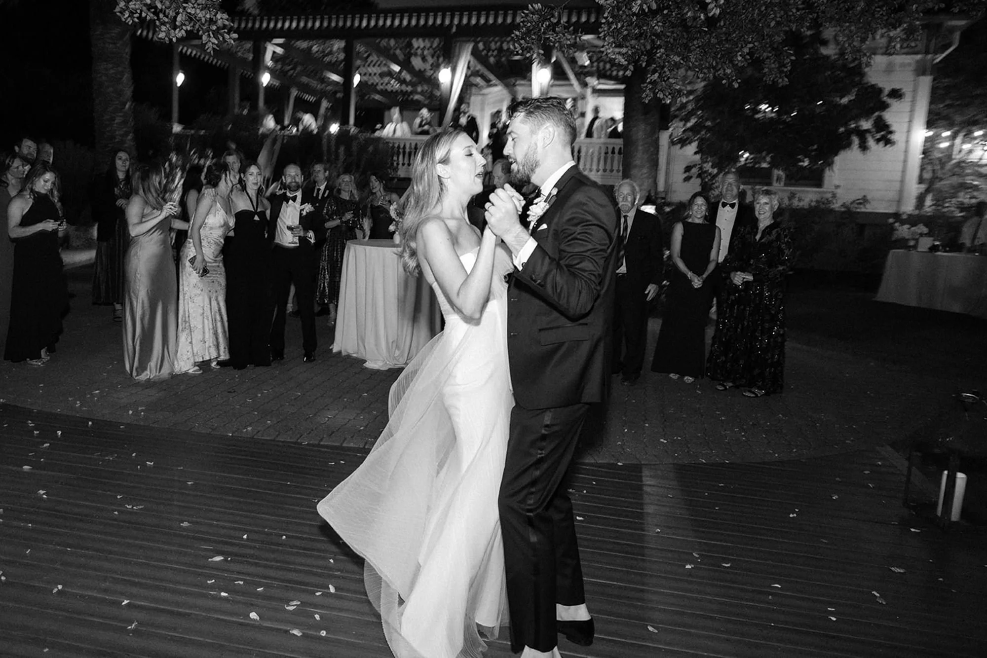 the-madrona-healdsburg-wedding-dancing-055.jpg