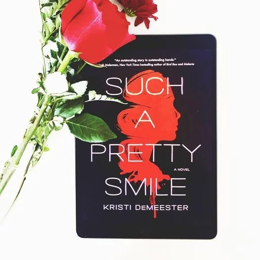 BOOK REVIEW: Such A Pretty Smile by Kristi DeeMeester